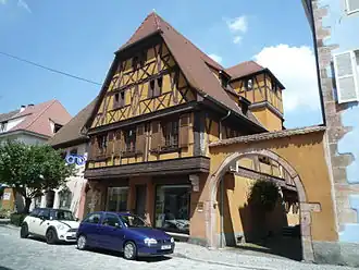 Maison (XVIe&nbsp;siècle-XVIIe&nbsp;siècle),4 rue du Général-de-Gaulle,.