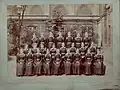 Photo de classe 1907 Maison d'éducation Légion d'honneur.