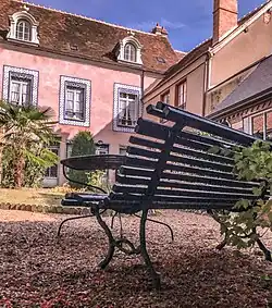 Cour intérieure.
