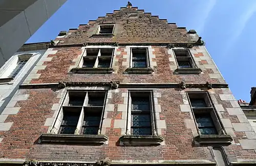 Façade principale.