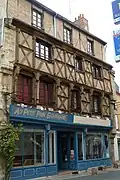 L'autre maison à pans de bois, place du Marché.