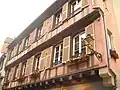 Maisons zur feisten Henne (à la poule charnue) et zur Rose (à la rose) au no&nbsp;32