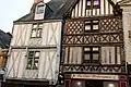 Rue Beaurepaire, maisons à pans de bois.