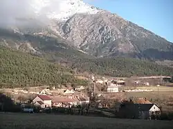 Les hameaux du Maissubert (au premier plan) et du Maisseret.