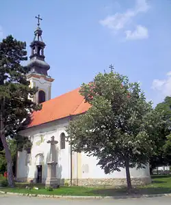 L'église de la Sainte-Parascève de Majs