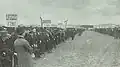 Les catholiques de l'Anjou attendant l'arrivée du général de Castelnau.
