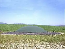 Tourelle pour 75&nbsp;mm du bloc 3 de l'ouvrage de Schœnenbourg (éclipsée).