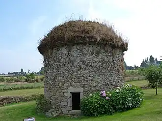 Colombier.