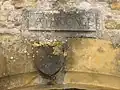 Détail au-dessus du portail