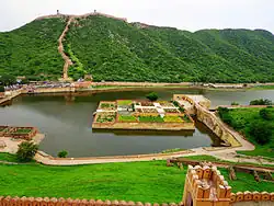 Le Lac Maota et le jardin safran.
