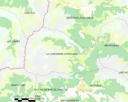 Carte élémentaire montrant les limites de la commune, les communes voisines, les zones de végétation et les routes