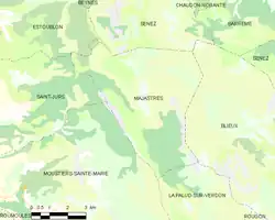 Carte élémentaire montrant les limites de la commune, les communes voisines, les zones de végétation et les routes