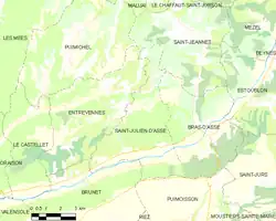 Carte élémentaire montrant les limites de la commune, les communes voisines, les zones de végétation et les routes