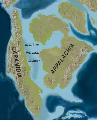 Schéma de l'Amérique du Nord durant la fin Crétacé, avec une coloration bleue au milieu du continent représentant une mer aujourd'hui disparue.