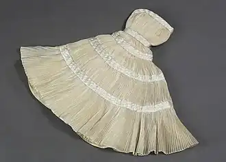 Maquette d'une robe de soirée First Live en lin plissé crème