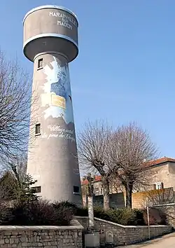 Le château d'eau.