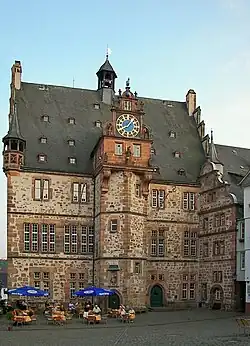 L'hôtel de ville.