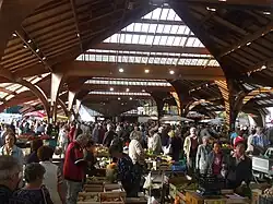 Le marché de Brive-la-Gaillarde.