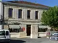Magasin multi-service.