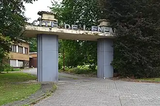 L'entrée de la Cité de l'Enfance.