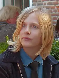 Description de l'image Marieke Lucas Rijneveld (2016).jpg.