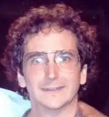 Mark Linn-Baker dans le rôle de Morris Walters
