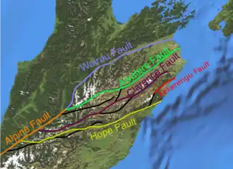 Le système de failles de Marlborough, avec la faille de Wairau au nord, en couleur bleue