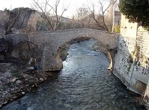 Vieux pont à Saint-Marcel (Marseille)