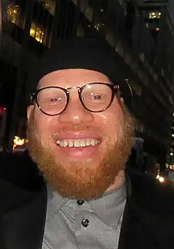 Marvin "Krondon" Jones III interprète Tobias Whale
