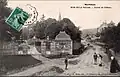 Néant-sur-Yvel ː l'entrée du château du Bois-de-la-Roche vers 1910 (carte postale).