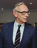 Max van der Stoel1982