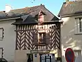 Maison à colombages du bourg.