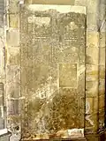 Dalle funéraire.