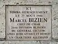 Détail d'une plaque du mémorial.