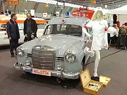 180 en tant qu’ambulance (carrosserie Miesen)