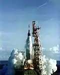 Le lancement de la mission MA-8.