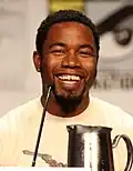 Michael Jai White joue Marcus