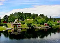 Le village Vagnsunda dans Yxlan.