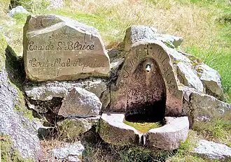 Fontaine Saint-Blaise, près de la chapelle éponyme.