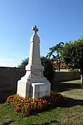 Monument aux morts.