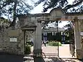 Entrée du château de Milly.
