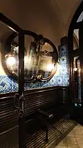 Miroir dans le second hall