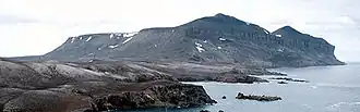 Vue générale du Miseryfjellet depuis le sud.