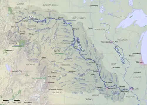 bassin versant du Missouri avec tous ses affluents : la Powder affluent droit de la Yellowstone, au sud du Missouri