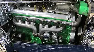 Moteur 8 cylindres de modèle J