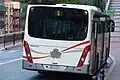 Bus de la compagnie des autobus de Monaco arborant les armes de la commune (au centre)