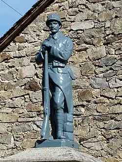 Le monument aux morts.