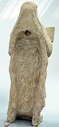 Moine 1, dos évidé.