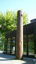 Colonne monolithe.