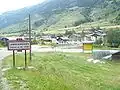 Entrée du bourg par l'amont.